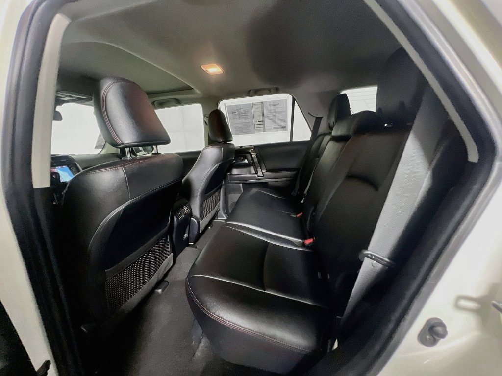 Used 2022 Toyota 4Runner TRD Off-Road Premium w/ Moonroof Package AWD/4WD image 25