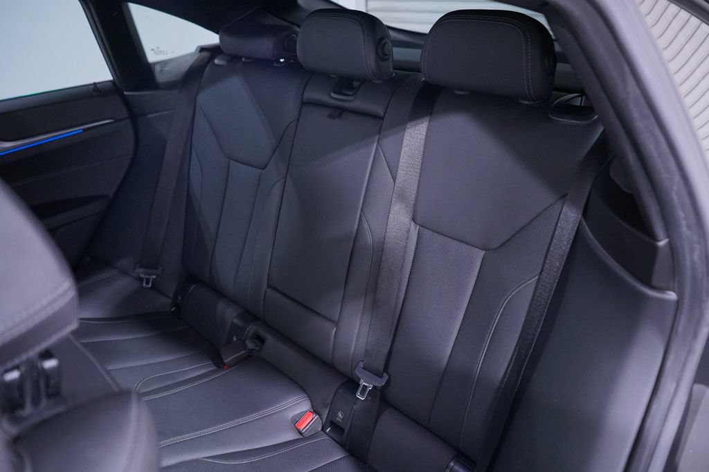 Used 2023 BMW i4 eDrive35 w/ Premium Package RWD image 12