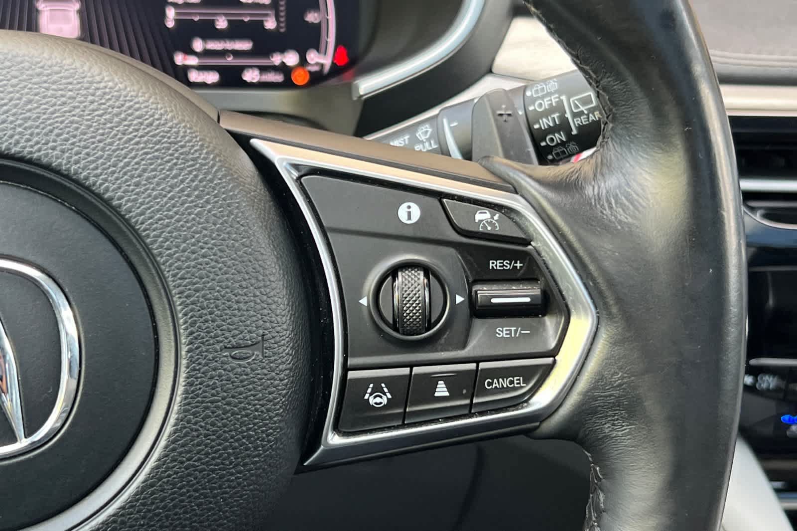 Used 2023 Acura MDX w/ Advance Package AWD/4WD image 30