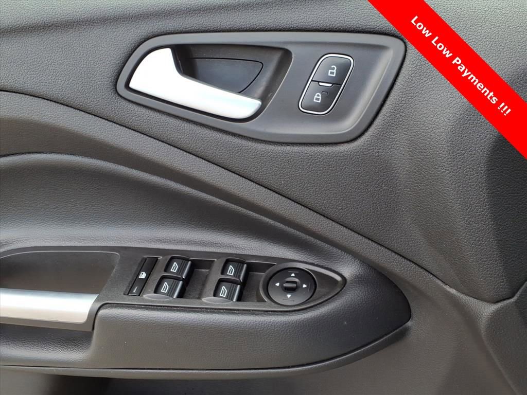 Used 2019 Ford Escape SE image 24