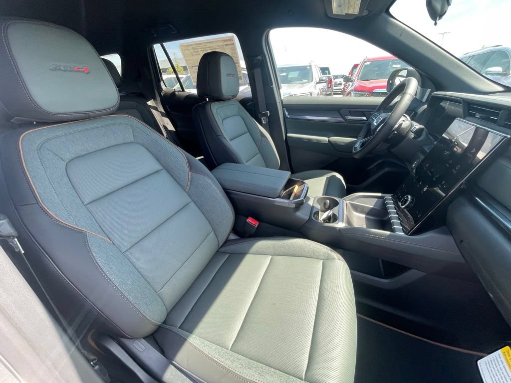 New 2026 GMC Terrain AT4 AWD/4WD image 30
