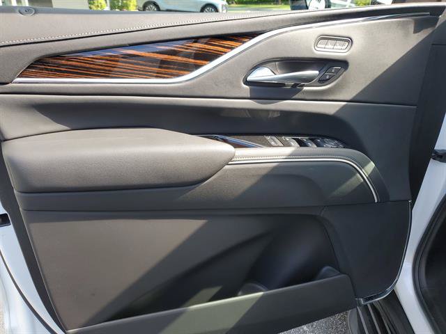 Certified 2024 Cadillac Escalade Luxury RWD image 43