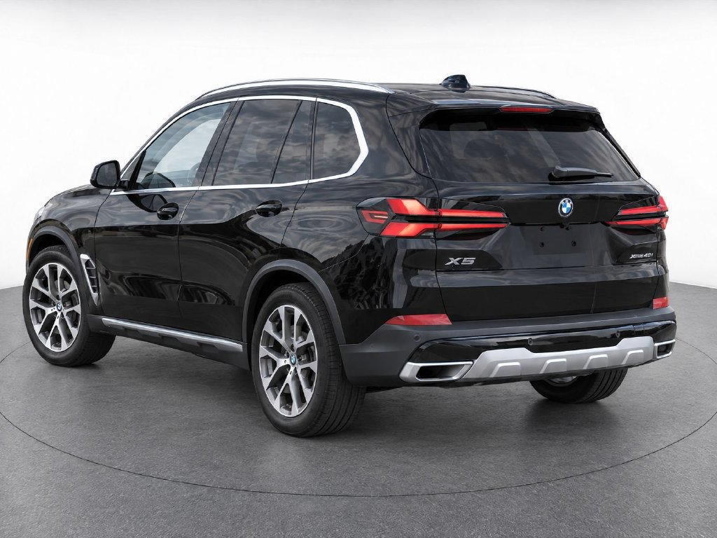 Certified 2024 BMW X5 xDrive40i w/ Premium Package AWD/4WD image 4