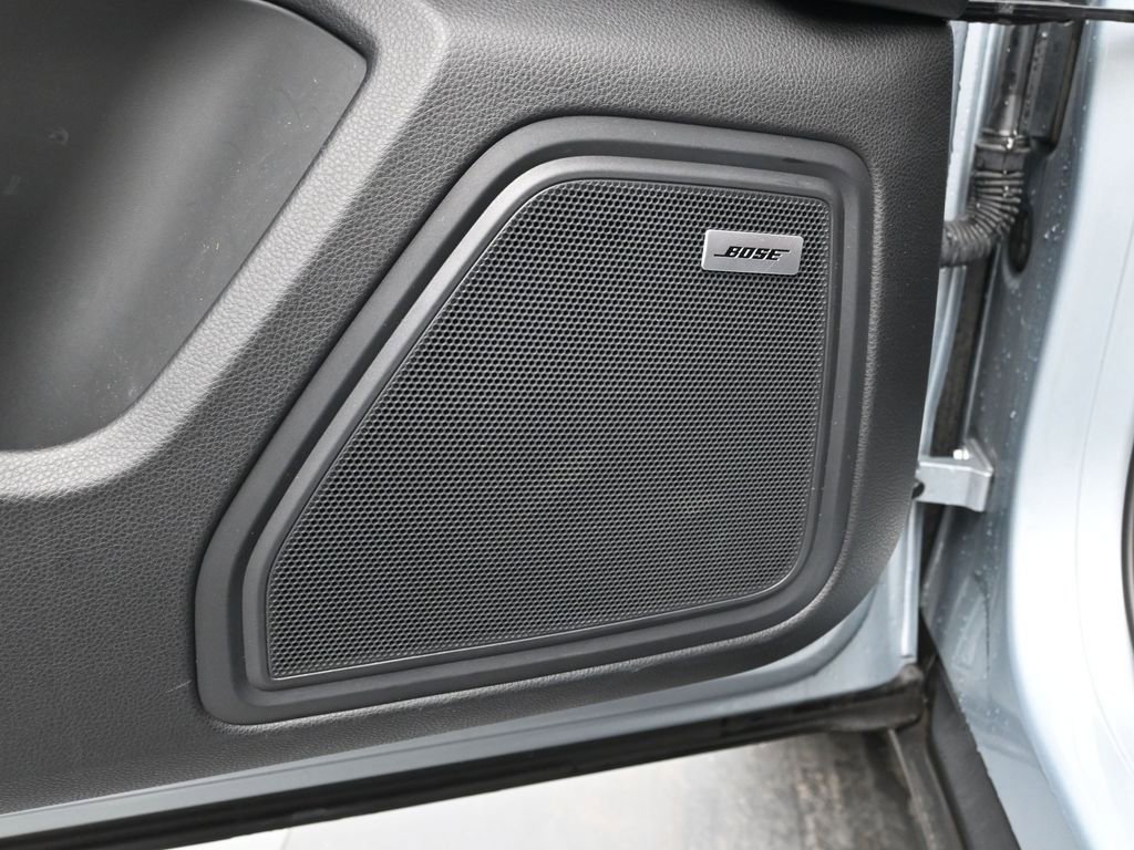 Certified 2022 Porsche Macan image 13