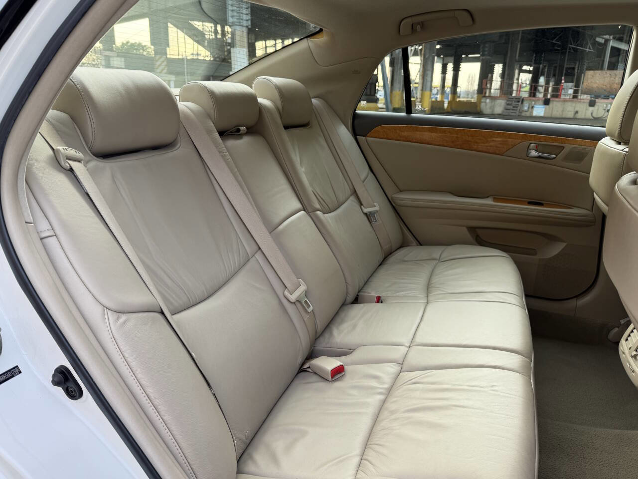 Used 2005 Toyota Avalon XLS image 53