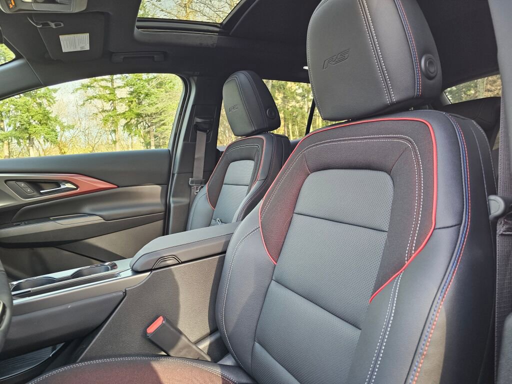 New 2026 Chevrolet Equinox EV RS AWD/4WD image 13