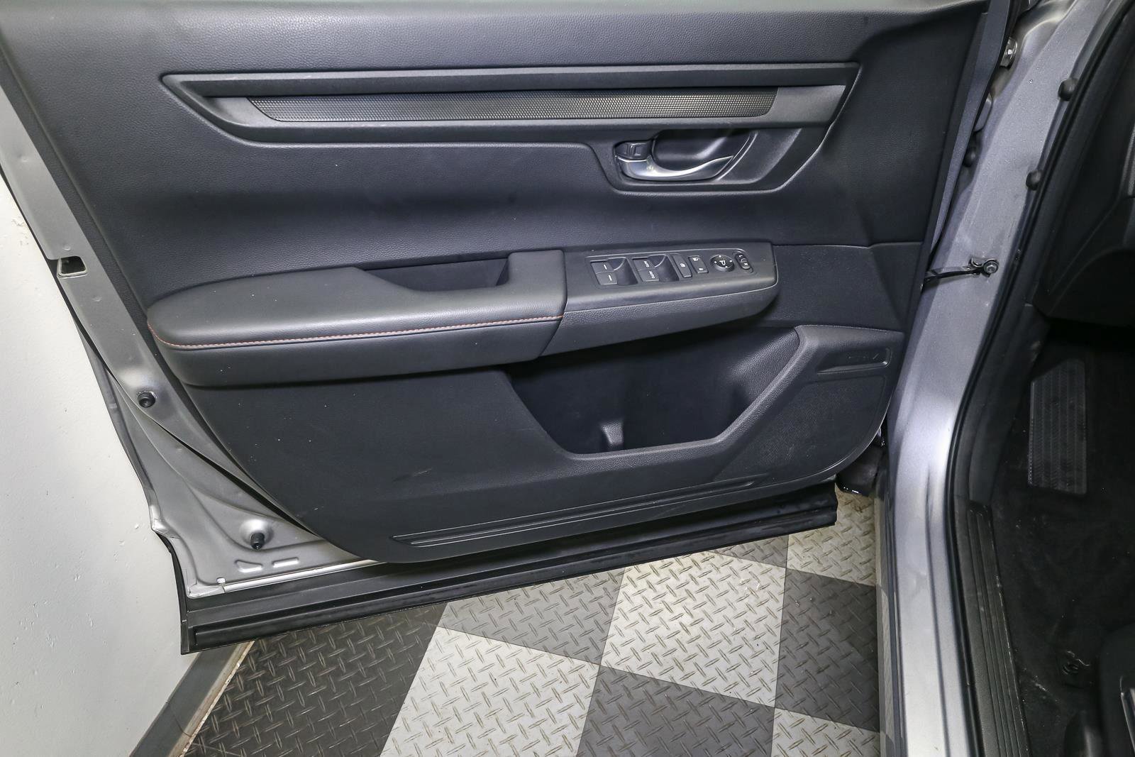 Used 2023 Honda CR-V Sport image 37