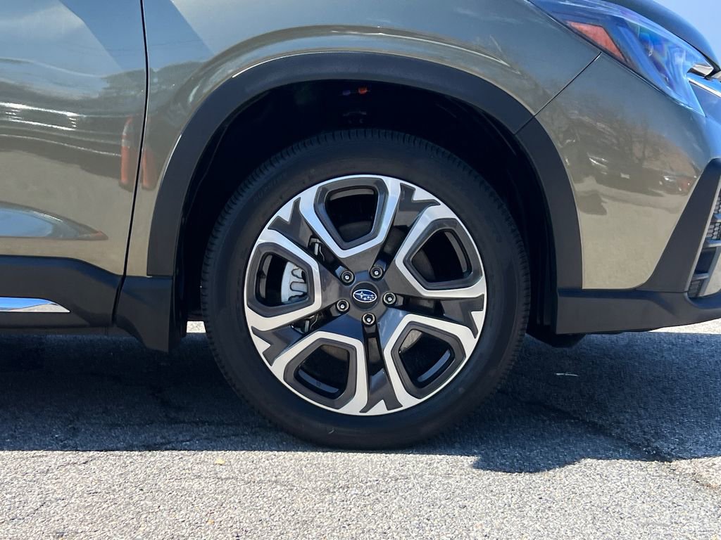 Certified 2025 Subaru Ascent Limited AWD/4WD image 8