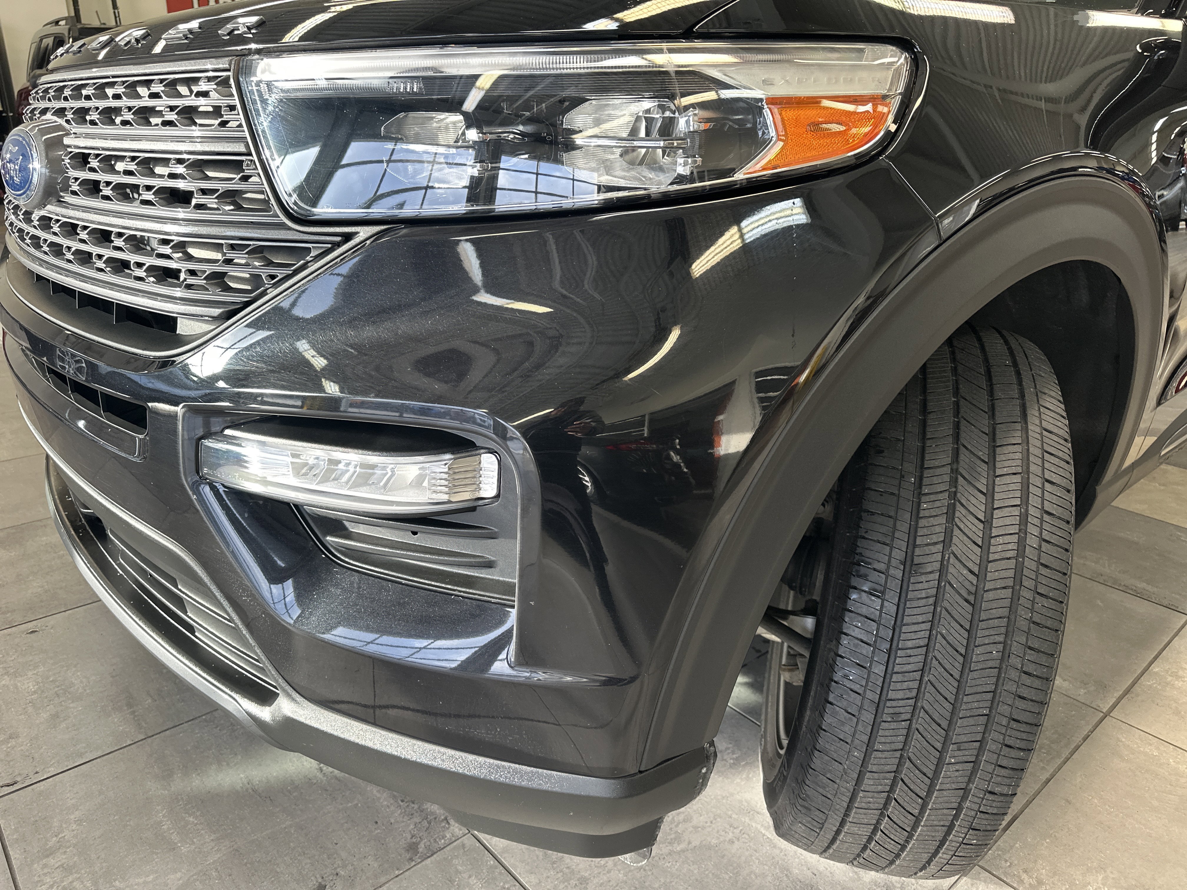 Used 2023 Ford Explorer XLT w/ Equipment Group 202A image 18