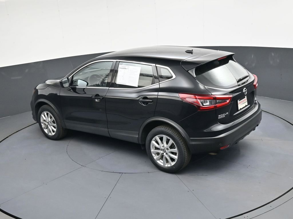 Used 2021 Nissan Rogue Sport S image 28