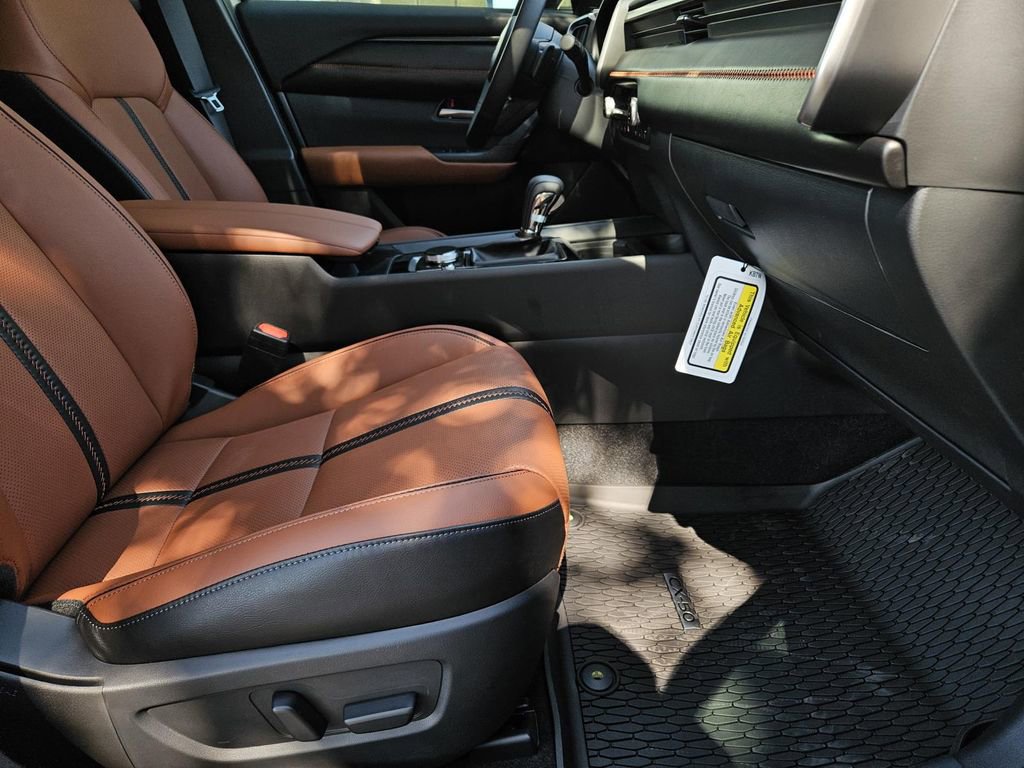 New 2025 MAZDA CX-50 Meridian Edition w/ Apex Package image 9