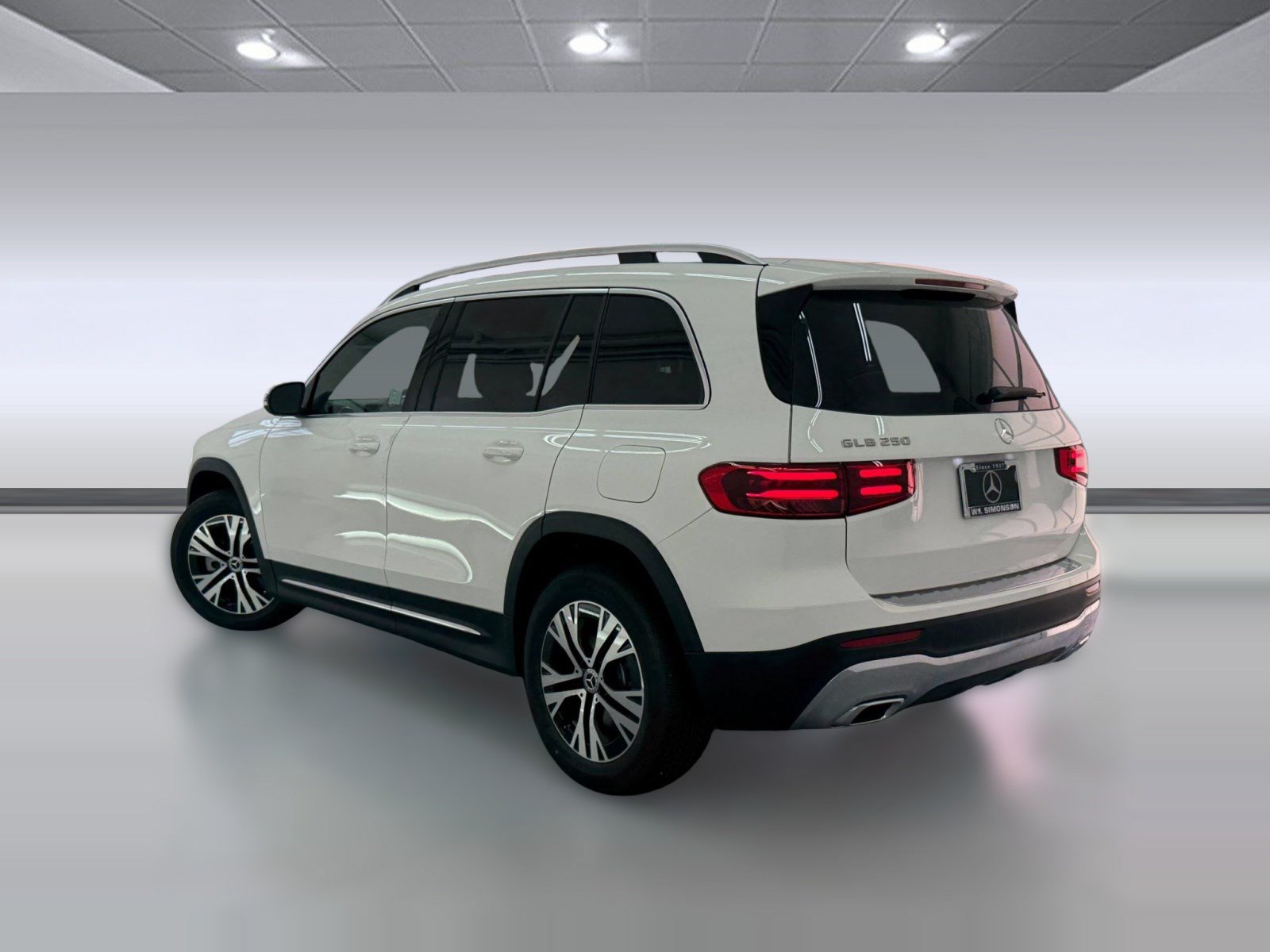 New 2026 Mercedes-Benz GLB 250 image 3