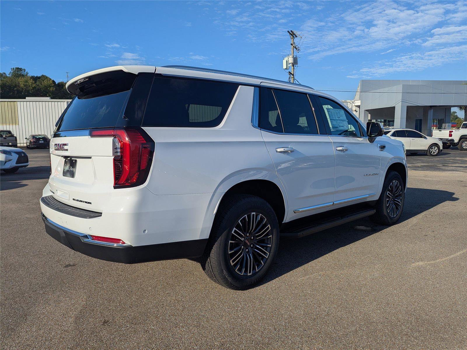 New 2026 GMC Yukon Elevation image 3