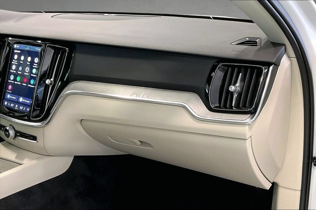 Certified 2025 Volvo S60 B5 Plus AWD/4WD image 26