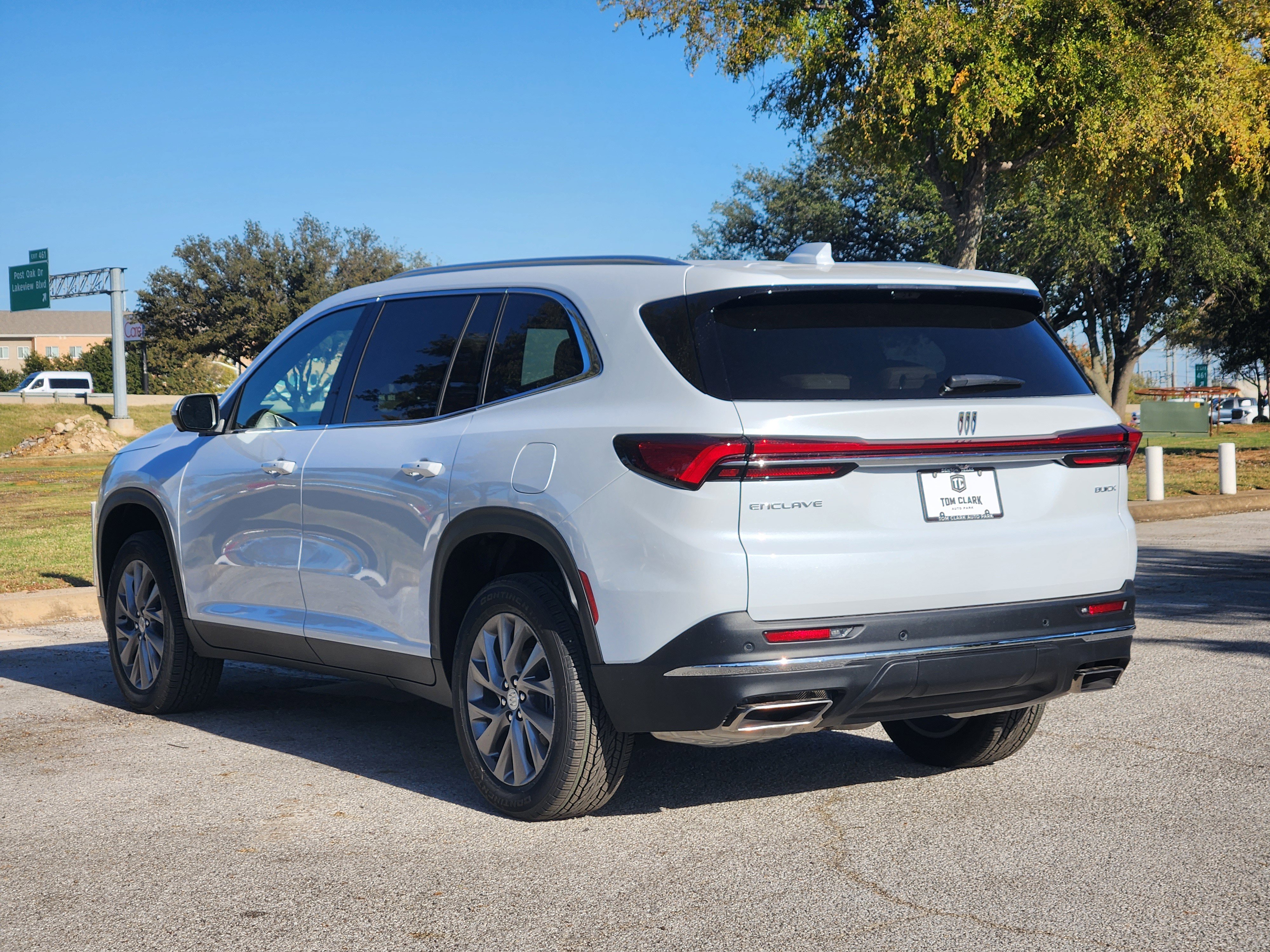 New 2026 Buick Enclave Preferred image 3
