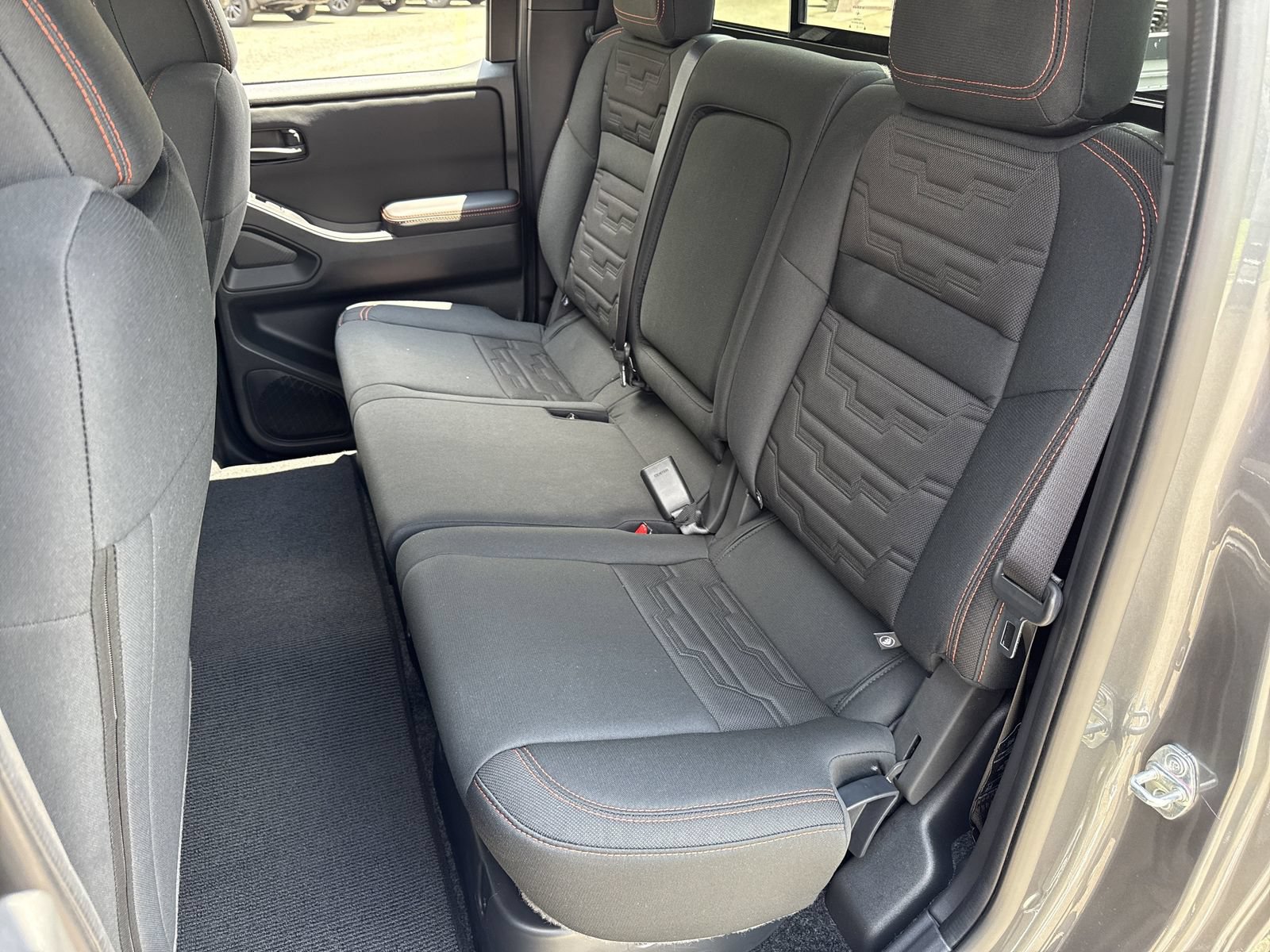 New 2026 Nissan Frontier PRO-4X w/ Pro-4x Convenience Package AWD/4WD image 18