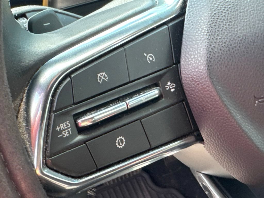 Used 2026 Chevrolet Equinox LT FWD image 16