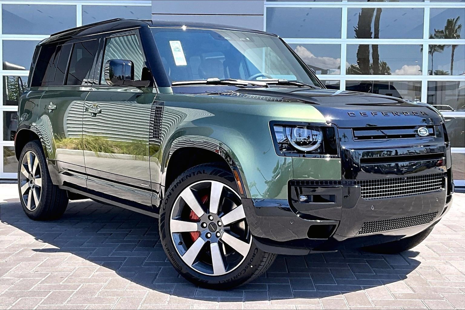 New 2026 Land Rover Defender 110 X AWD/4WD image 2