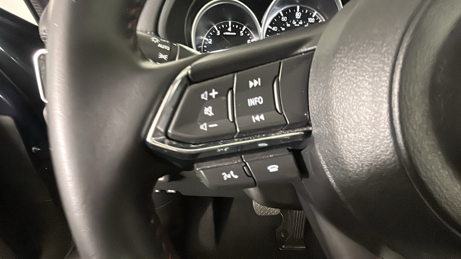 Used 2025 MAZDA CX-5 Carbon Edition AWD/4WD image 19