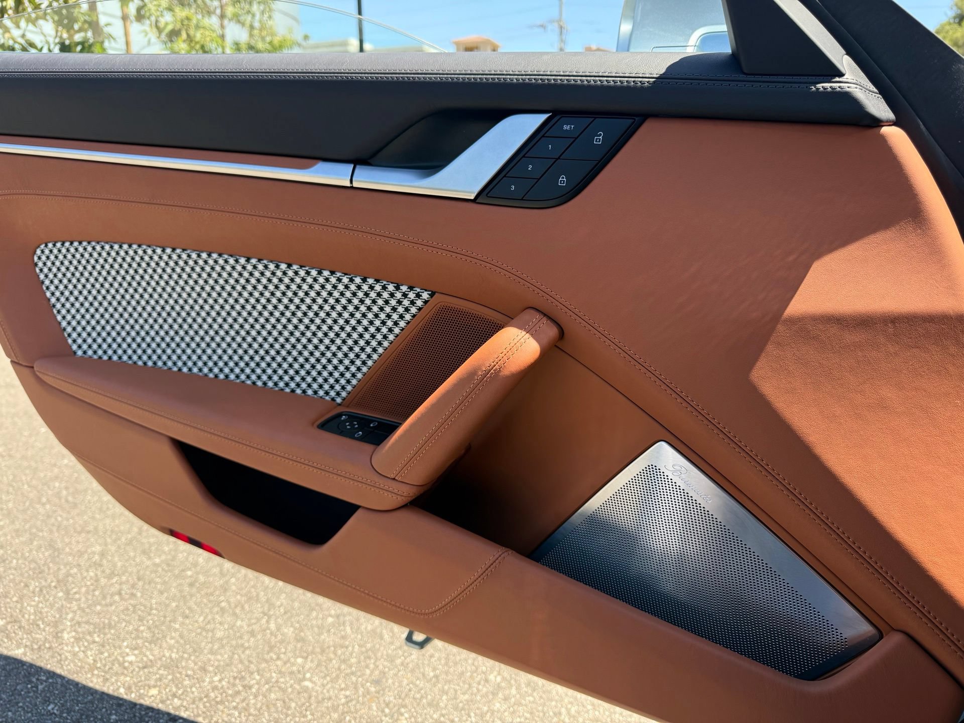 Certified 2023 Porsche 911 Sport Classic RWD image 39