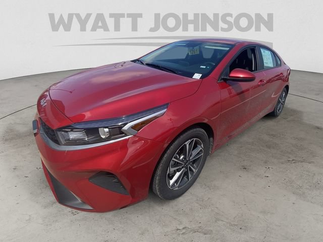 Used 2024 Kia Forte LXS FWD image 2