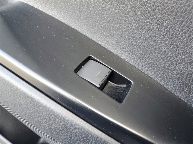 Used 2025 Toyota Camry LE w/ Convenience Package image 14