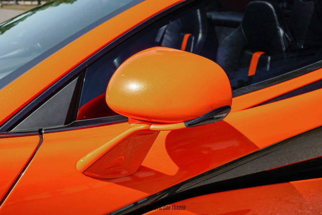 Used 2019 McLaren 570S Spider image 54