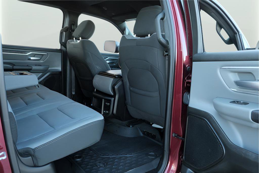 Used 2021 RAM 1500 Big Horn image 22