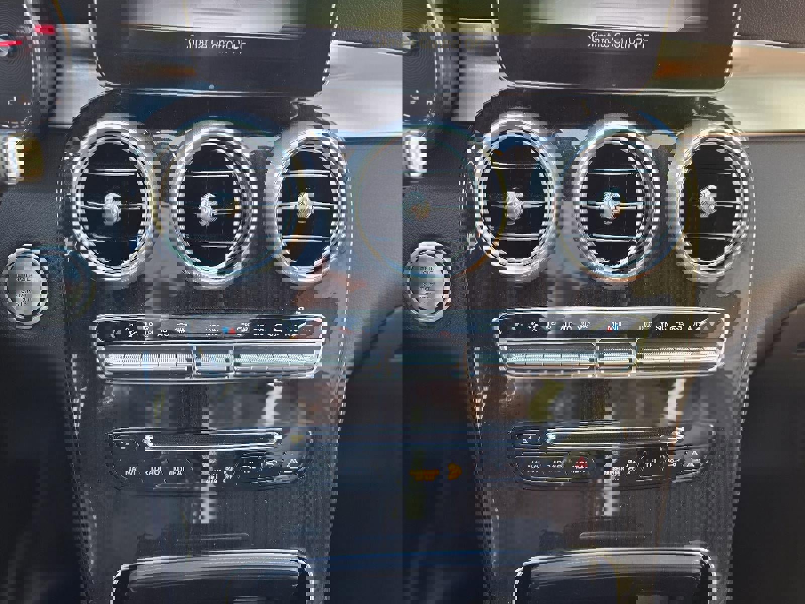 Used 2018 Mercedes-Benz GLC 300 4MATIC Coupe image 31