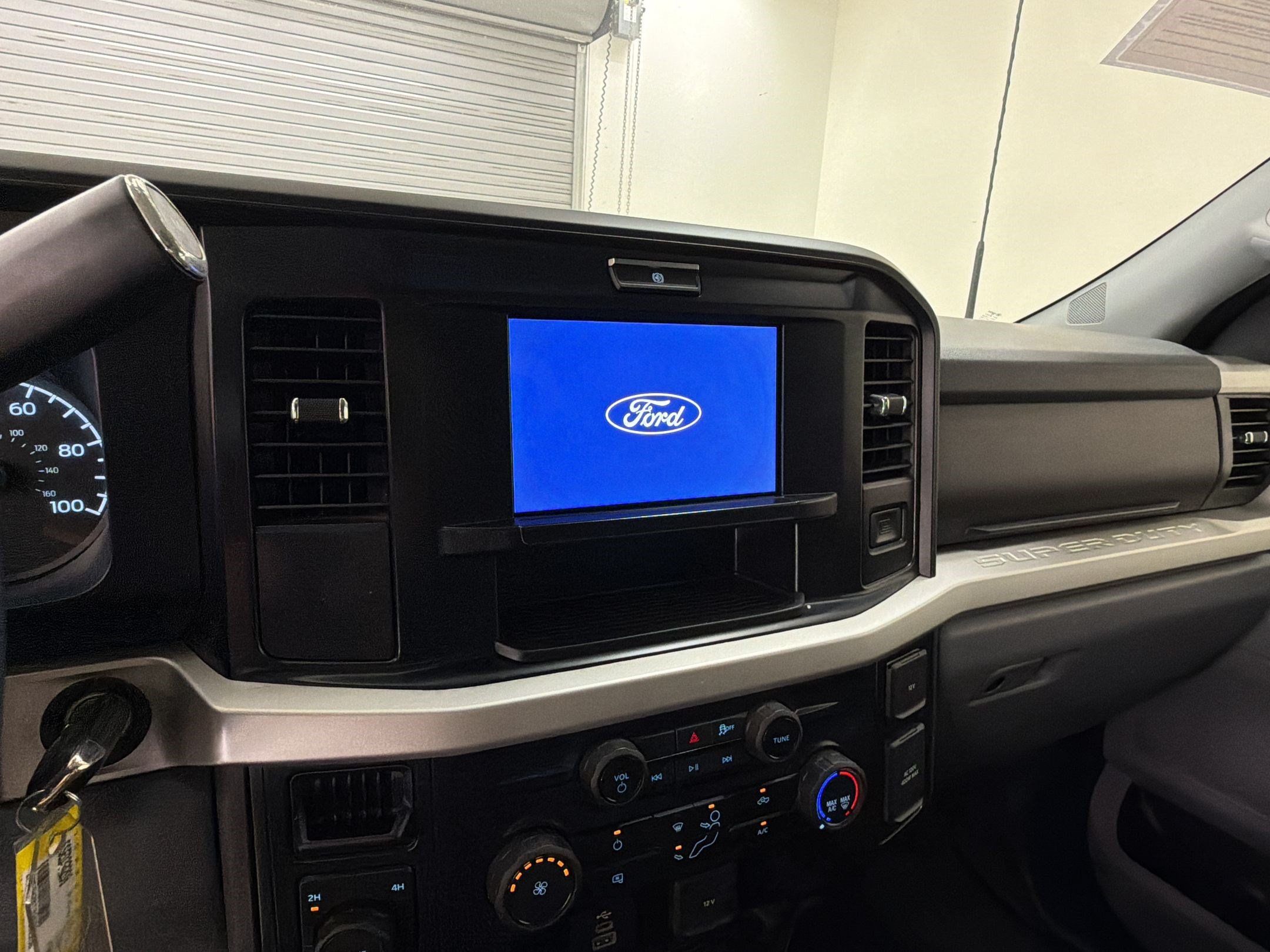 Used 2025 Ford F250 XLT AWD/4WD image 24