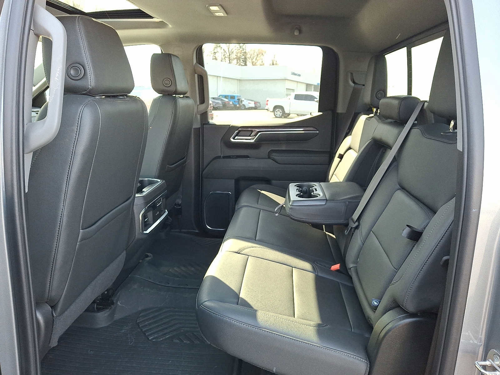 Used 2024 Chevrolet Silverado 1500 LTZ w/ LTZ Premium Package AWD/4WD image 10