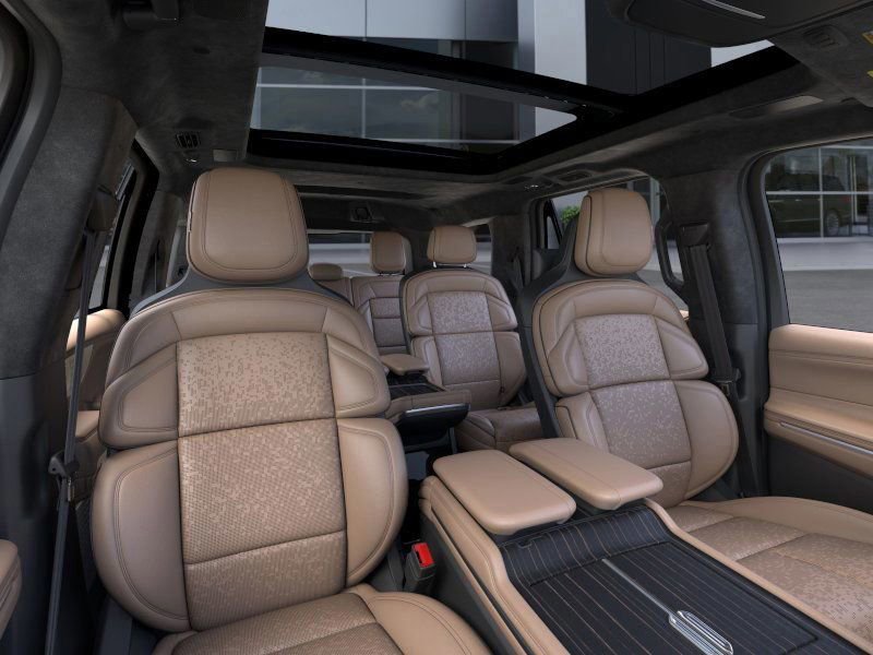 New 2026 Lincoln Navigator Black Label image 10