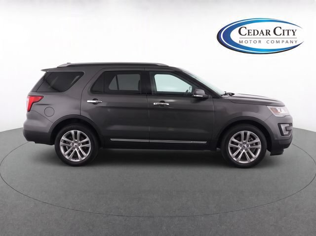 Used 2016 Ford Explorer Limited w/ Equipment Group 301A AWD/4WD image 8