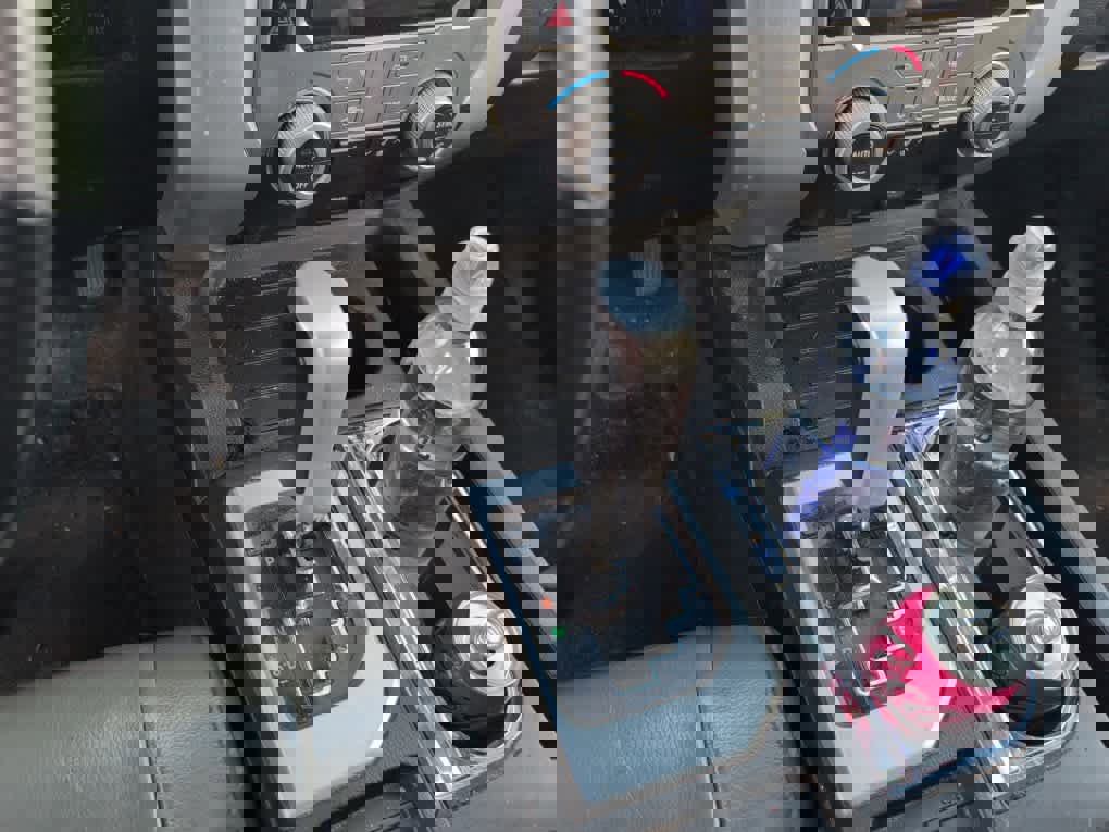 Used 2015 Toyota Tundra Limited RWD image 14