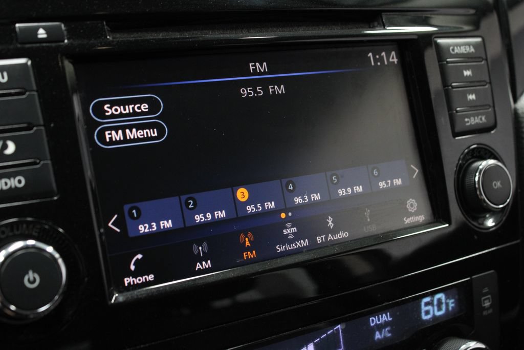 Certified 2022 Nissan Rogue Sport SV AWD/4WD image 2