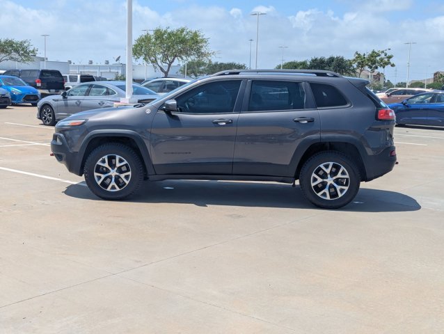 Used 2018 Jeep Cherokee Trailhawk w/ Quick Order Package 27L image 8