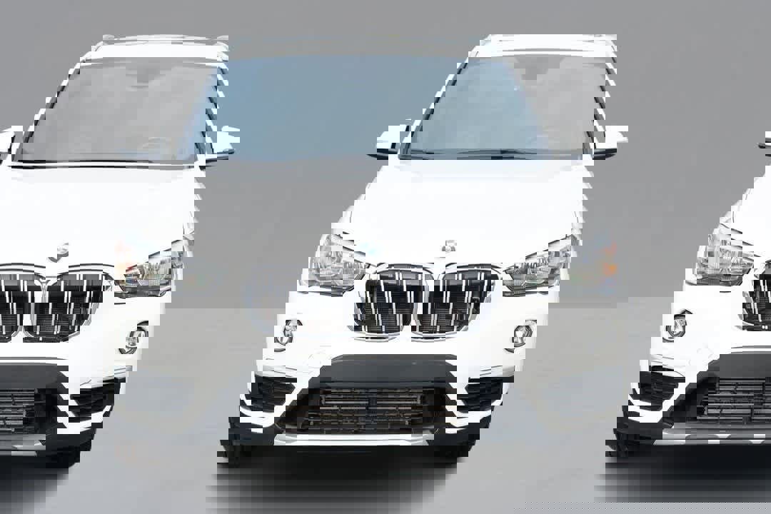 Used 2018 BMW X1 xDrive28i image 2