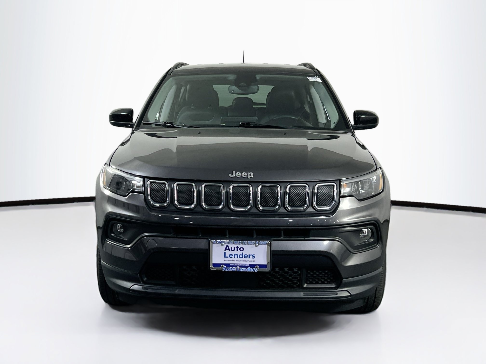 Used 2022 Jeep Compass Latitude AWD/4WD image 2