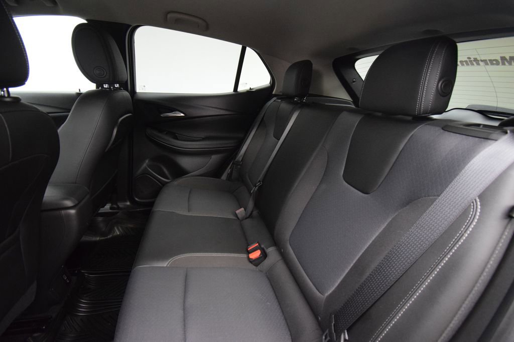 Used 2022 Buick Encore GX Preferred w/ Sport Touring Package FWD image 21
