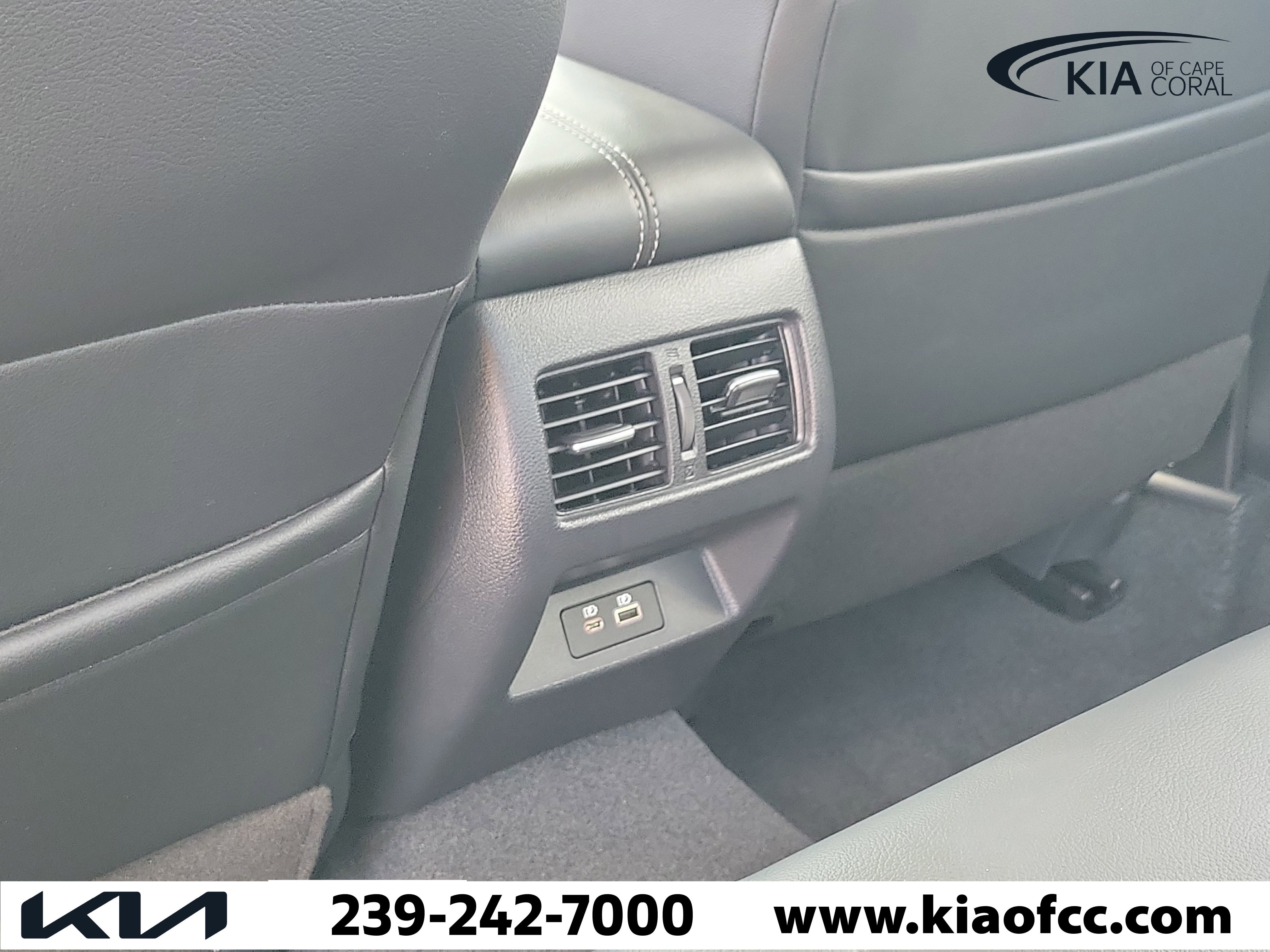 Used 2020 Nissan Altima 2.0 Platinum FWD image 14