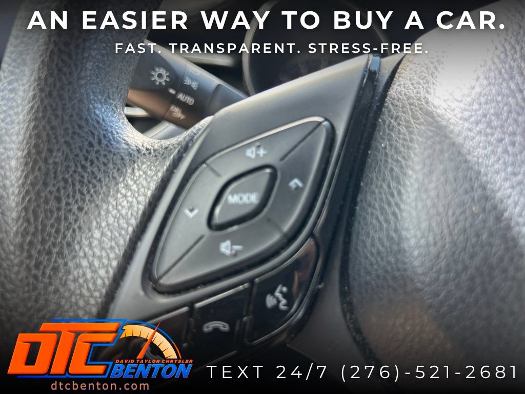 Used 2019 Toyota C-HR LE FWD image 10