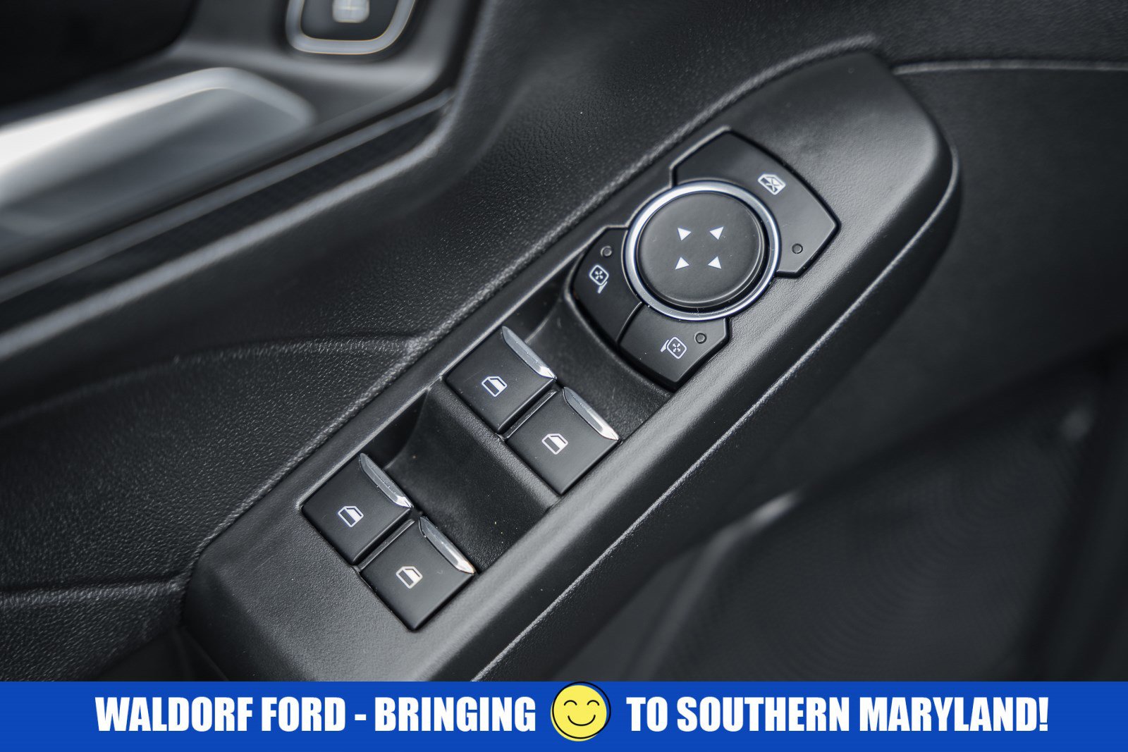 Used 2025 Ford Escape ST-Line Select AWD/4WD image 43