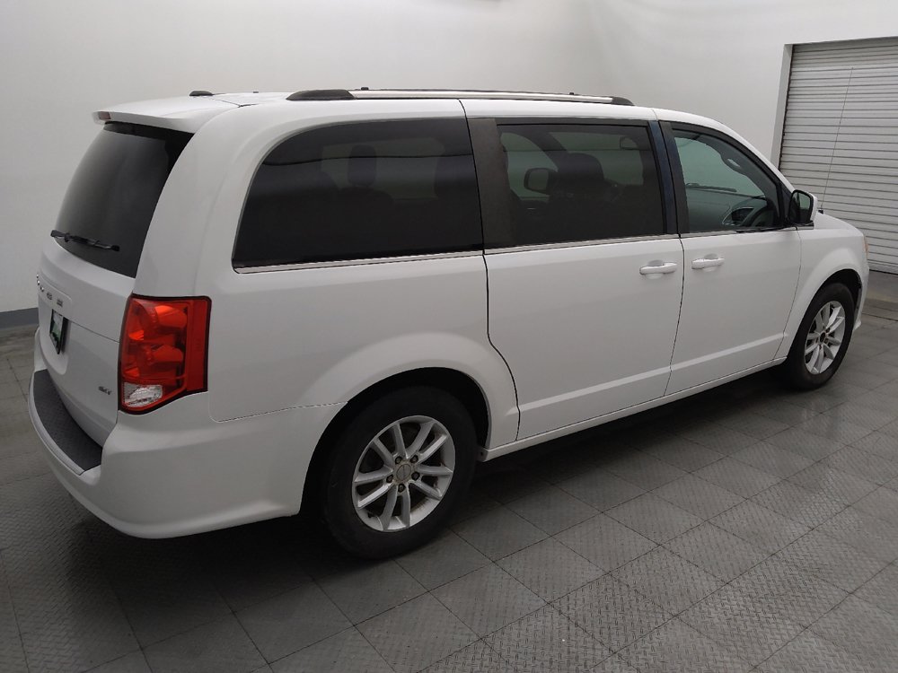 Used 2020 Dodge Grand Caravan SXT FWD image 10