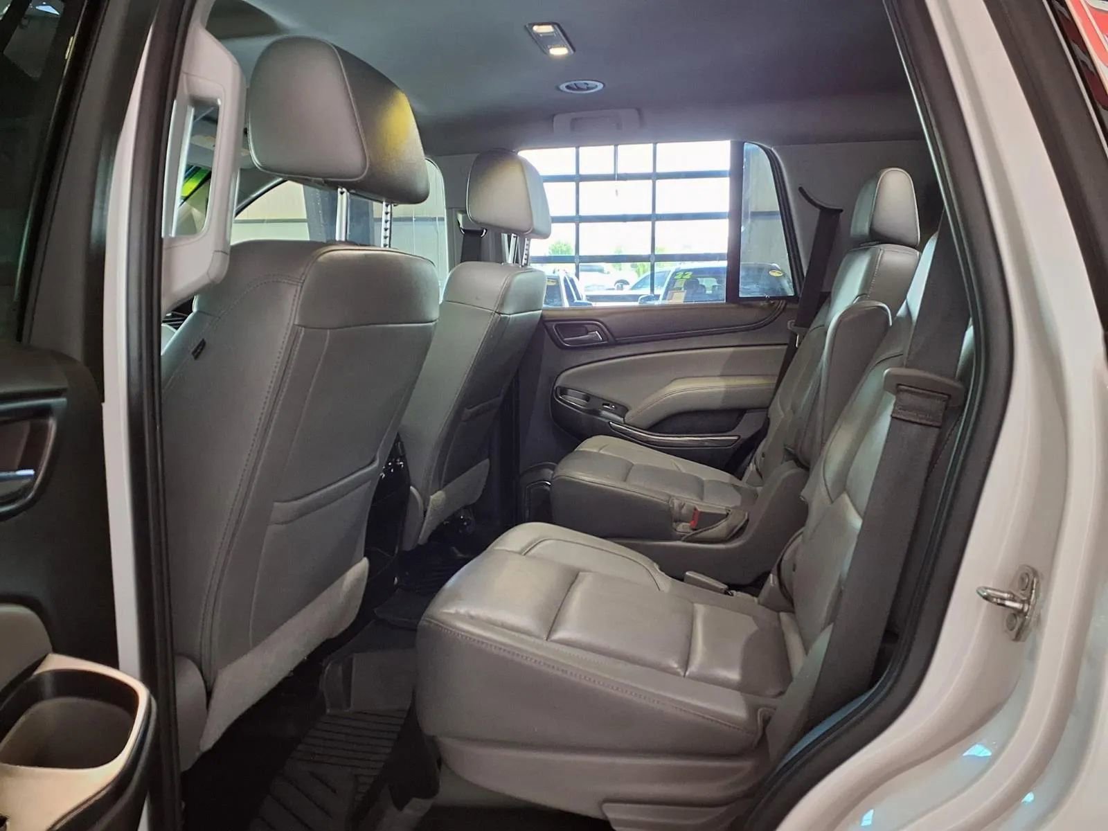 Used 2018 Chevrolet Tahoe LT w/ LT Signature Package AWD/4WD image 17