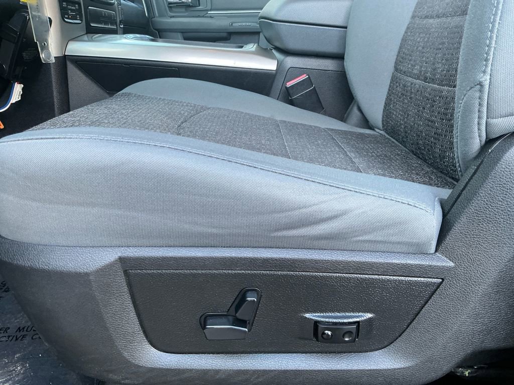 Used 2017 RAM 1500 Big Horn image 24