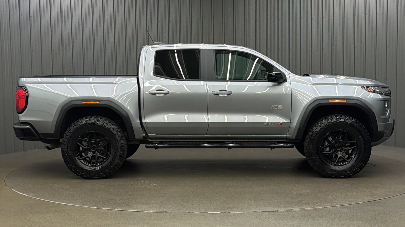 Used 2026 GMC Canyon AT4 AWD/4WD image 6