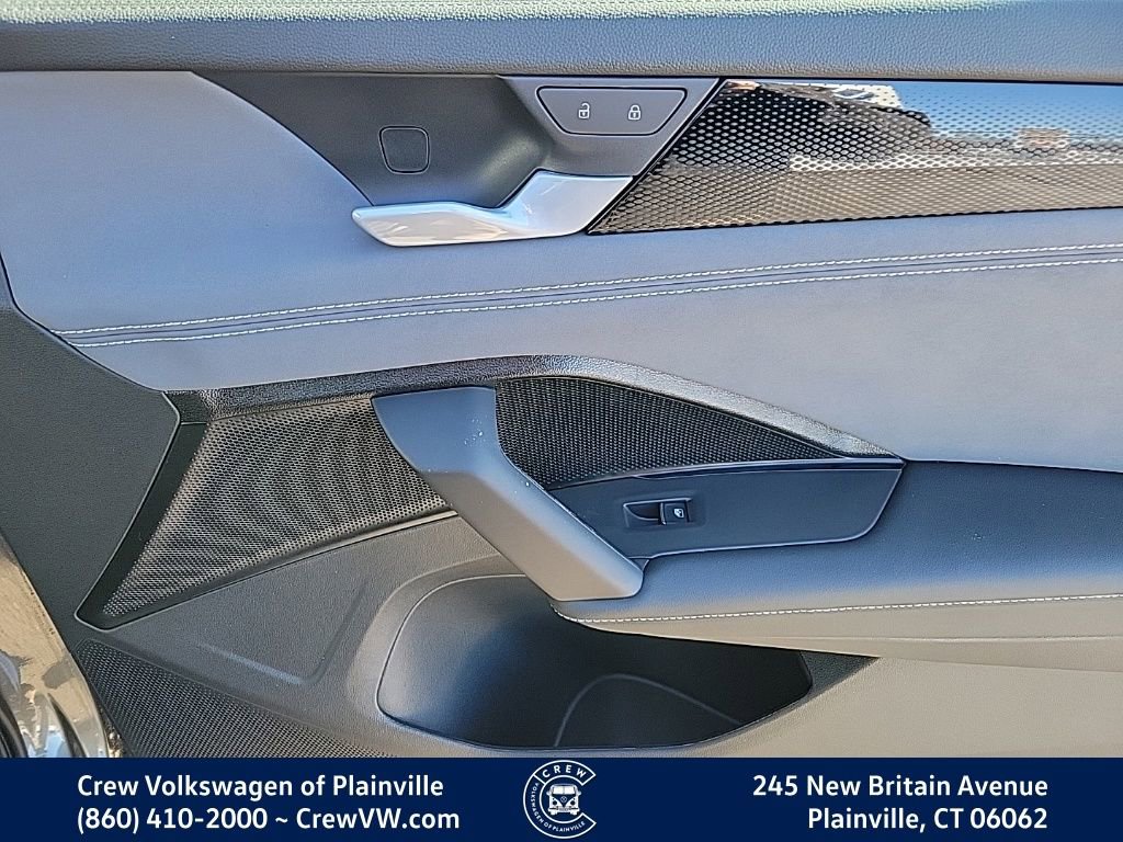 New 2026 Volkswagen Tiguan SE image 41