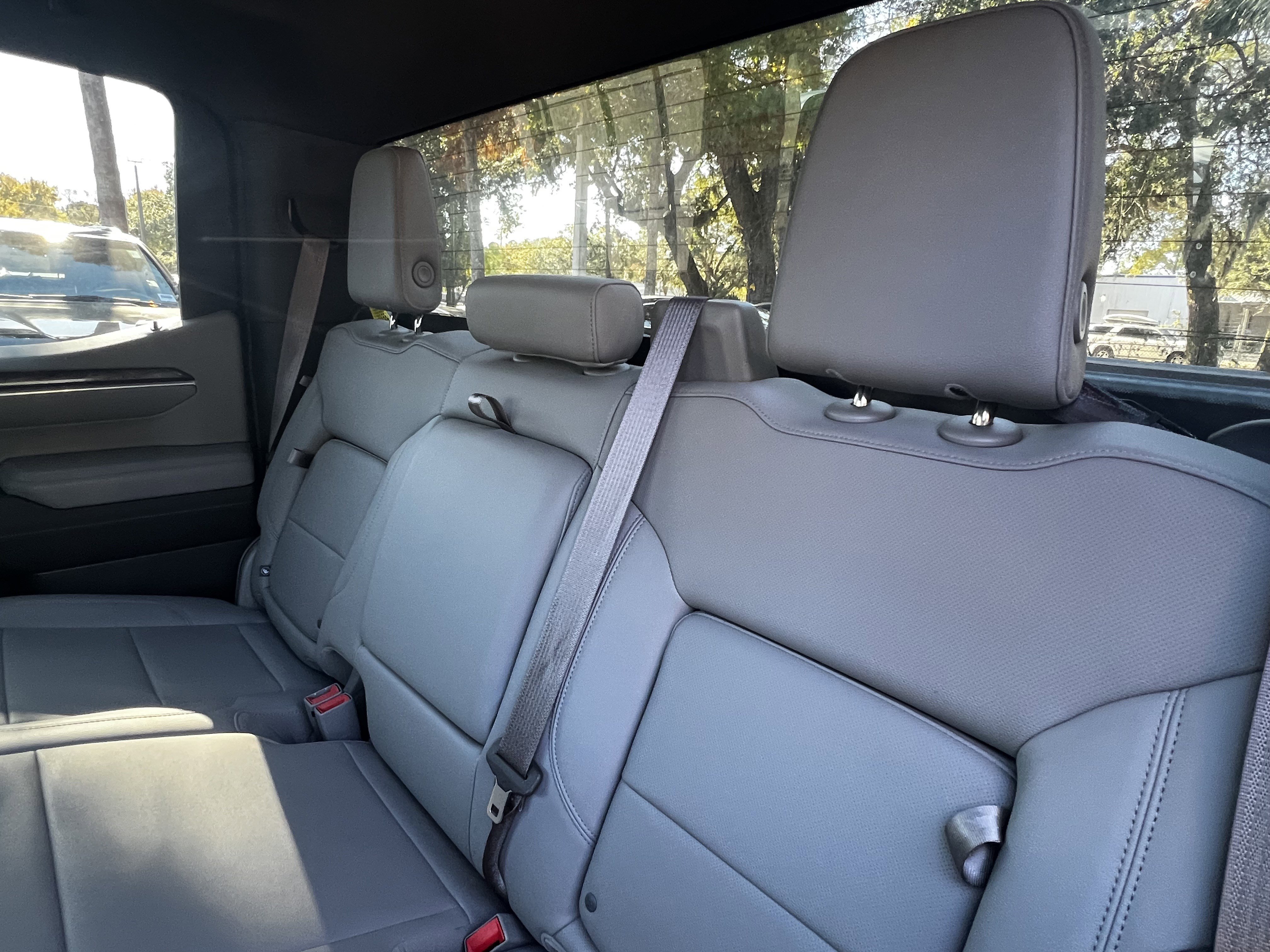 Used 2022 Chevrolet Silverado 1500 LTZ image 33