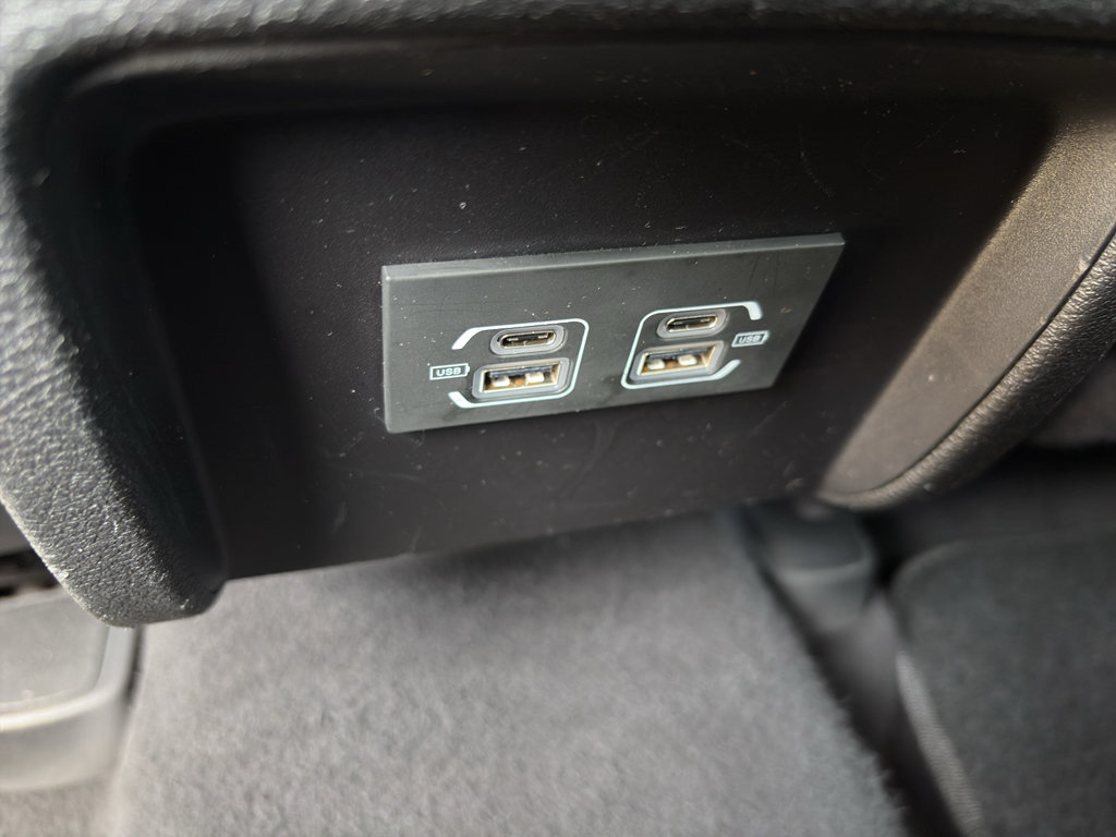 Used 2021 Jeep Cherokee Latitude Plus FWD image 16