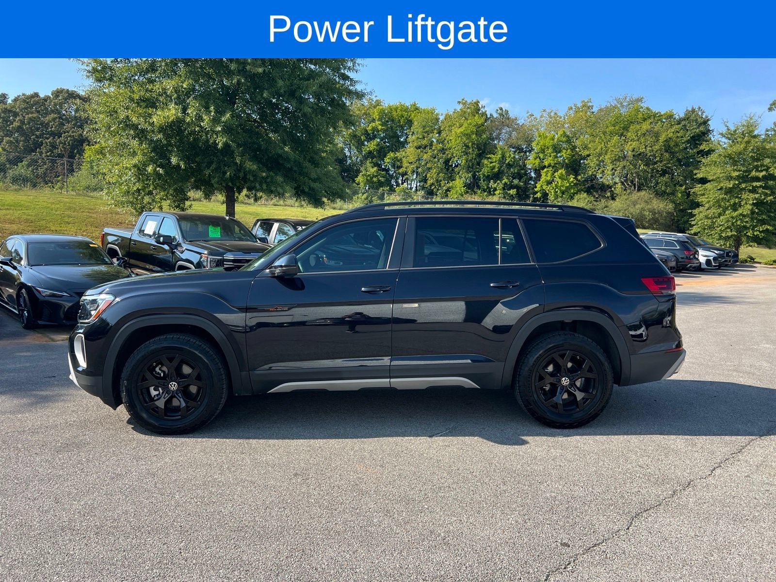 Certified 2026 Volkswagen Atlas Peak Edition AWD/4WD image 11